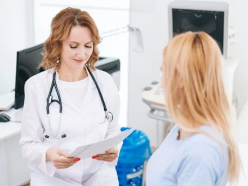 Como é feito o diagnóstico de um carcinoma espinocelular