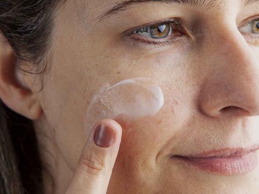 Como escolher o melhor hidratante facial para peles sensibilizadas - Creme Reparador Amilia® Repair TheraSkin®